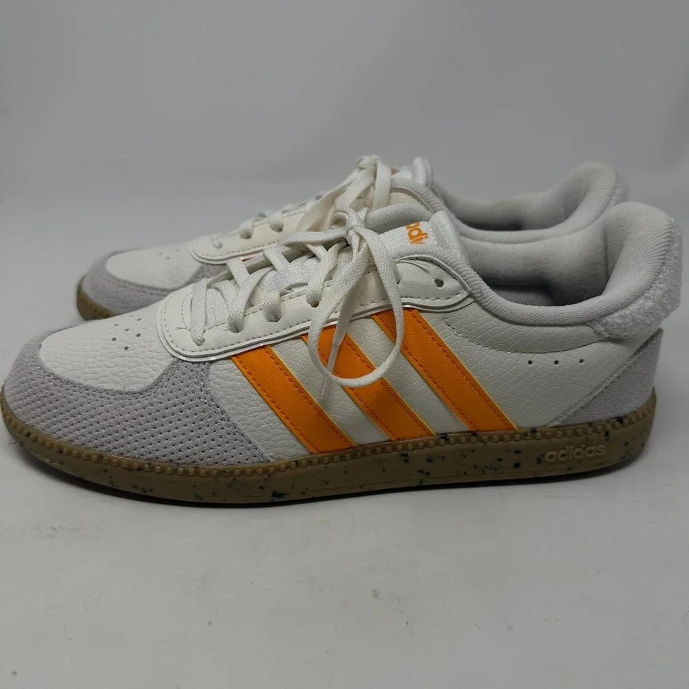 Adidas Sneakers Mens 9.5 IH7753 White Orange Snakeskin Texture Gum Sole EUC